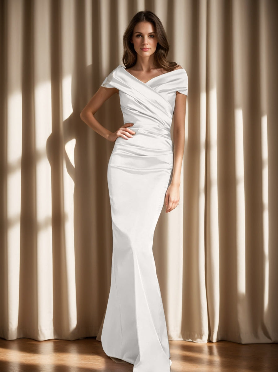 Sheath/Column Off-the-Shoulder Mother of the Bride Dresses