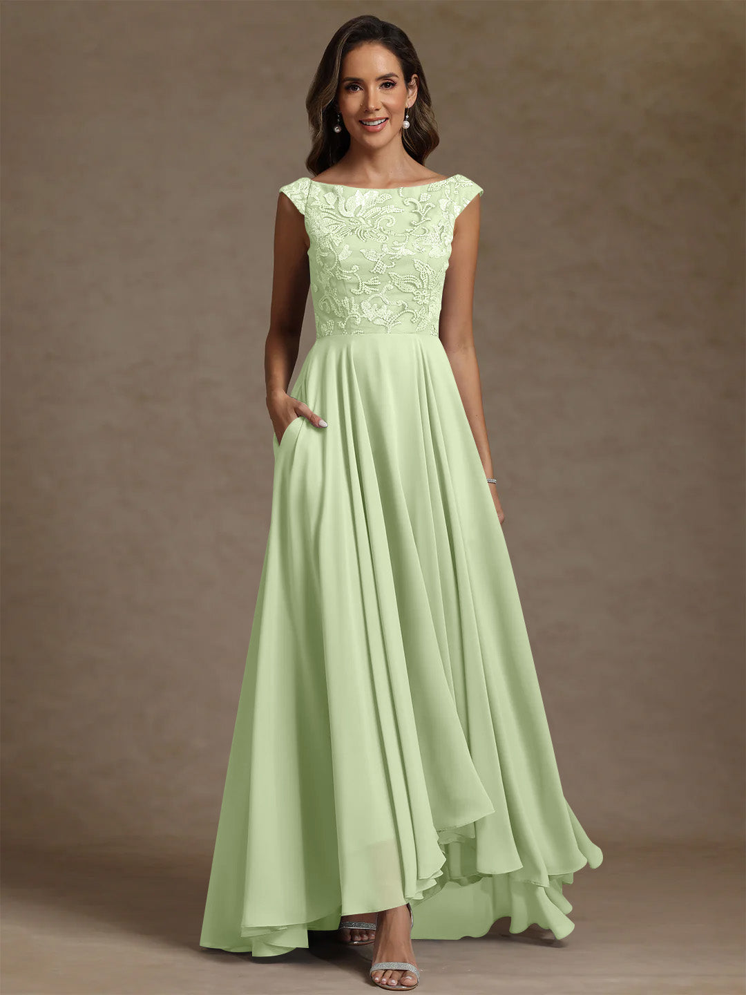 A-Line/Princess Scoop Chiffon Mother of the Bride Dresses Lace Sequins Floor-Length Sleeveless Pleated