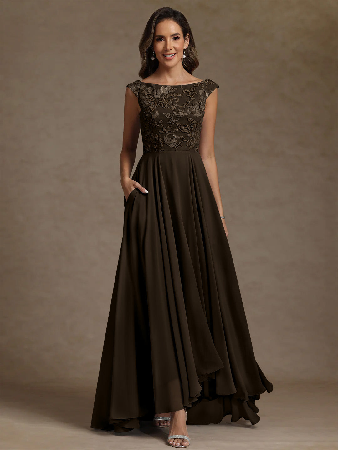 A-Line/Princess Scoop Chiffon Mother of the Bride Dresses Lace Sequins Floor-Length Sleeveless Pleated