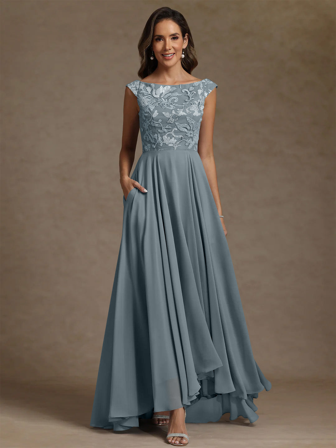 A-Line/Princess Scoop Chiffon Mother of the Bride Dresses Lace Sequins Floor-Length Sleeveless Pleated