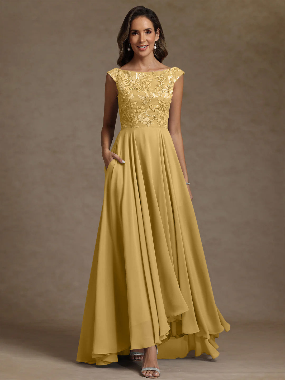 A-Line/Princess Scoop Chiffon Mother of the Bride Dresses Lace Sequins Floor-Length Sleeveless Pleated
