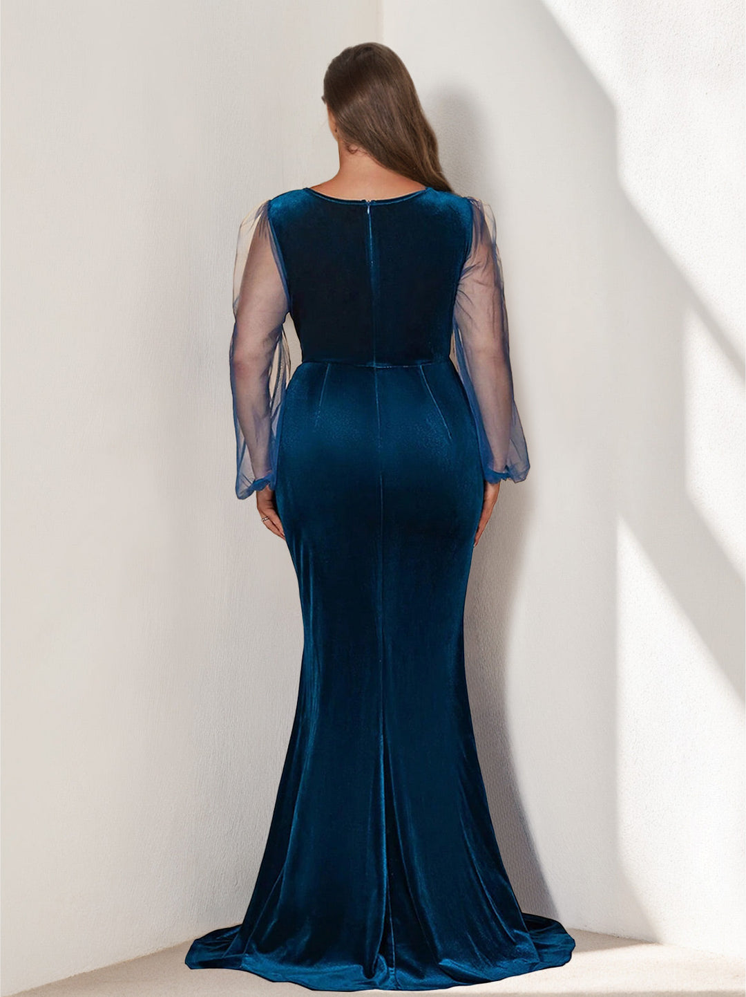 Sheath/Column V-Neck Long Sleeves Floor-Length Plus Size Prom Dresses