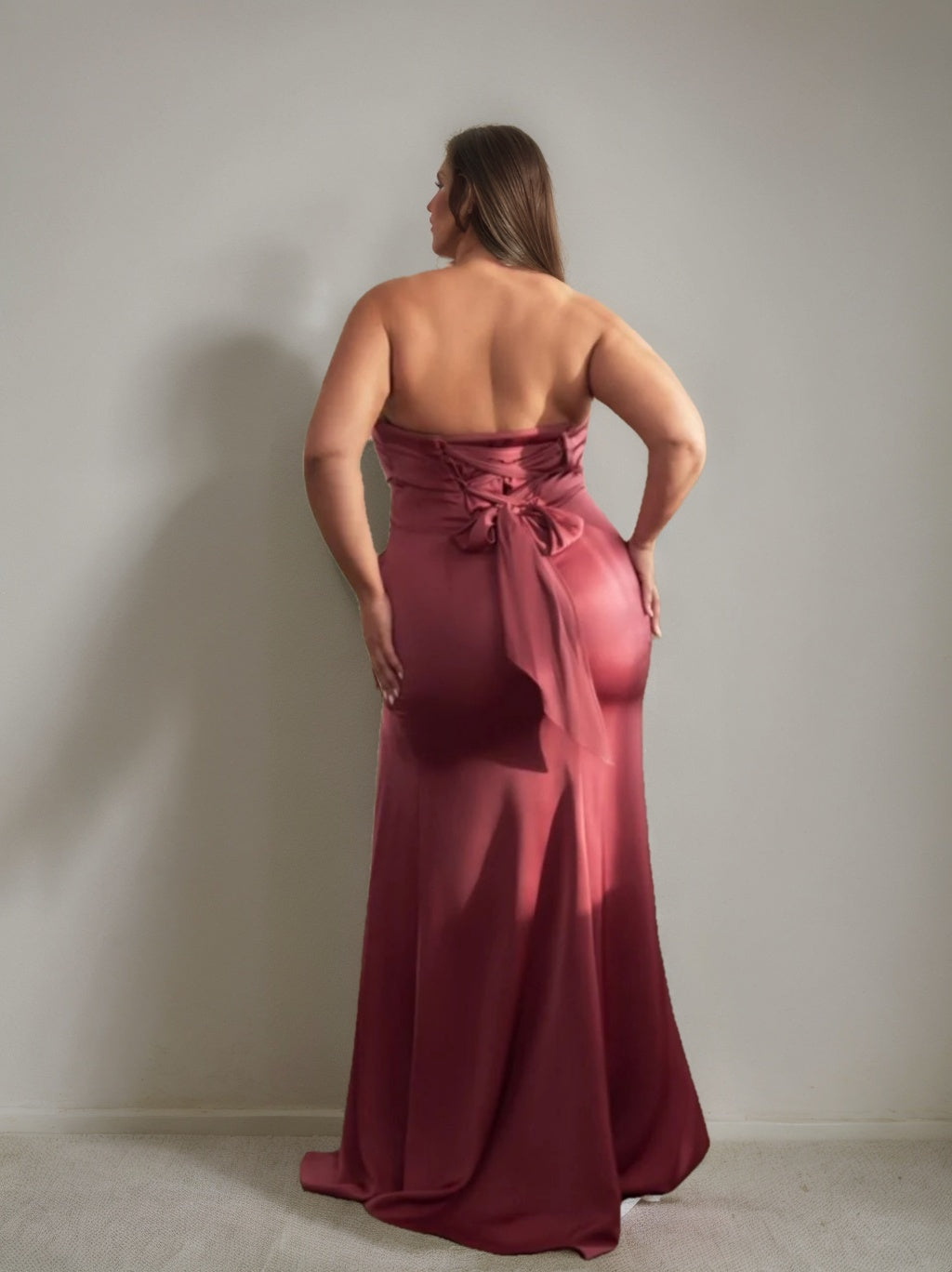 Sheath/Column Strapless Sleeveless Floor-Length Plus Size Prom Dresses With Split Side & Ruffles