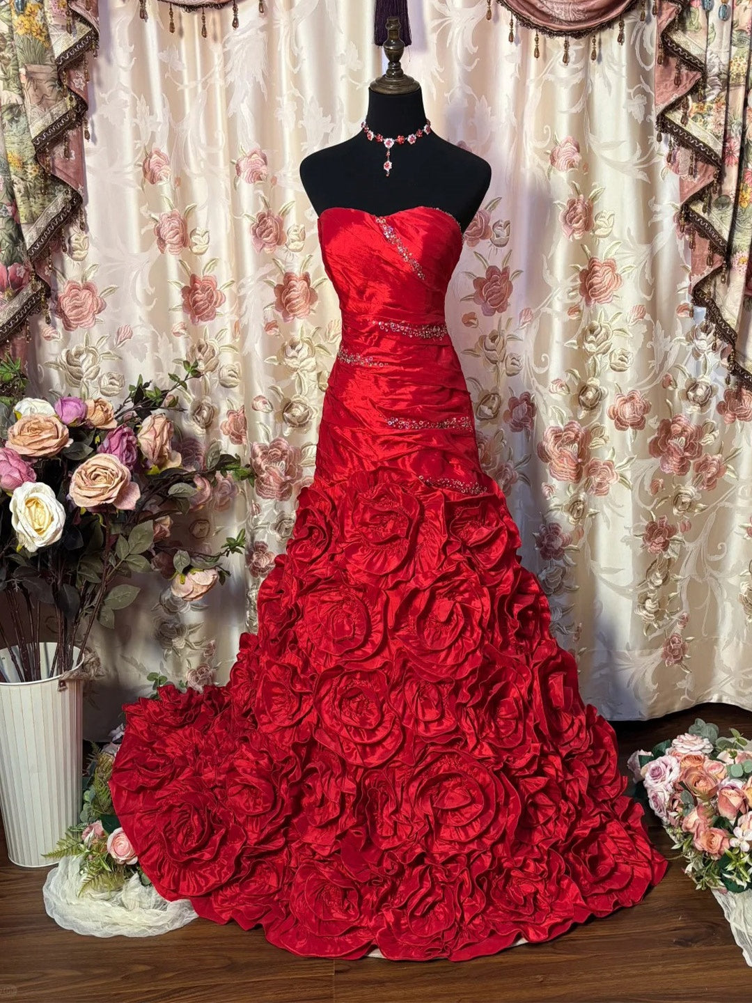 A-Line/Princess Sweetheart Sleeveless Floor-Length Taffeta Prom Dresses with Ruffles & Sequins
