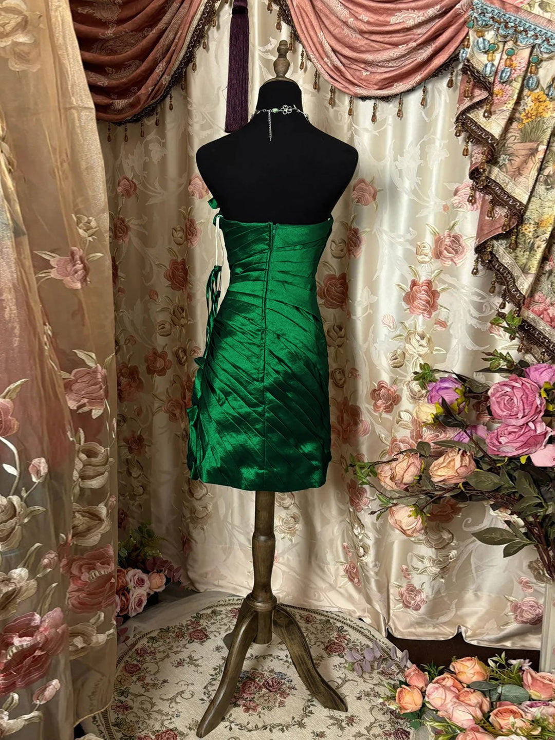 Sheath/Column Sweetheart Sleeveless Short/Mini Taffeta Prom Dresses with Flowers & Ruffles