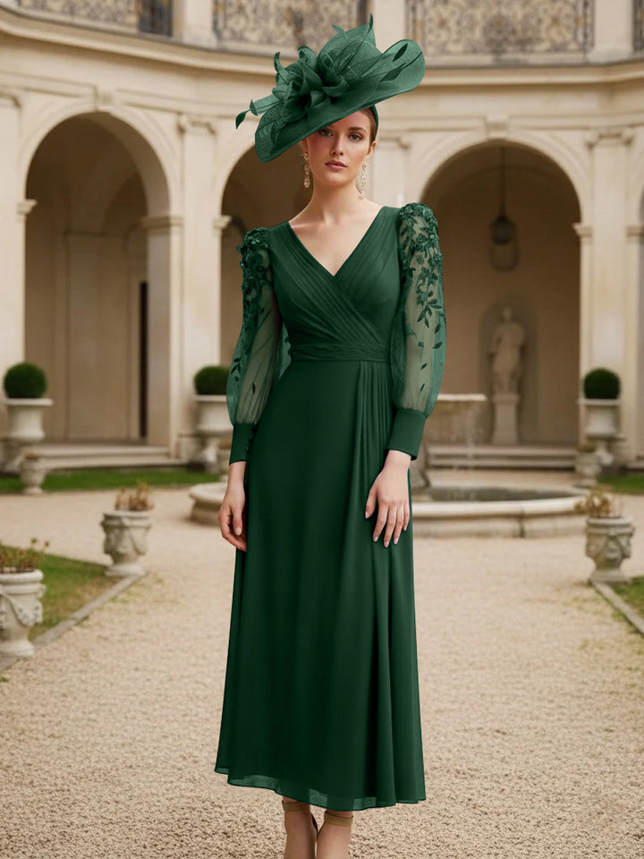 A-Line/Princess V-Neck Chiffon Mother of the Bride Dresses with 3D Flower