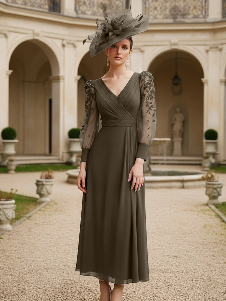 A-Line/Princess V-Neck Chiffon Mother of the Bride Dresses with 3D Flower