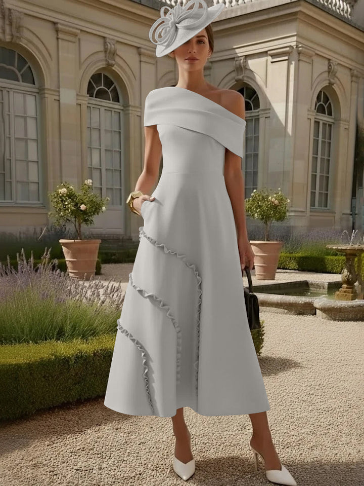 A-Line/Princess One-Shoulder Stretch Satin Mother of the Bride Dresses Tea-Length Sleeveless