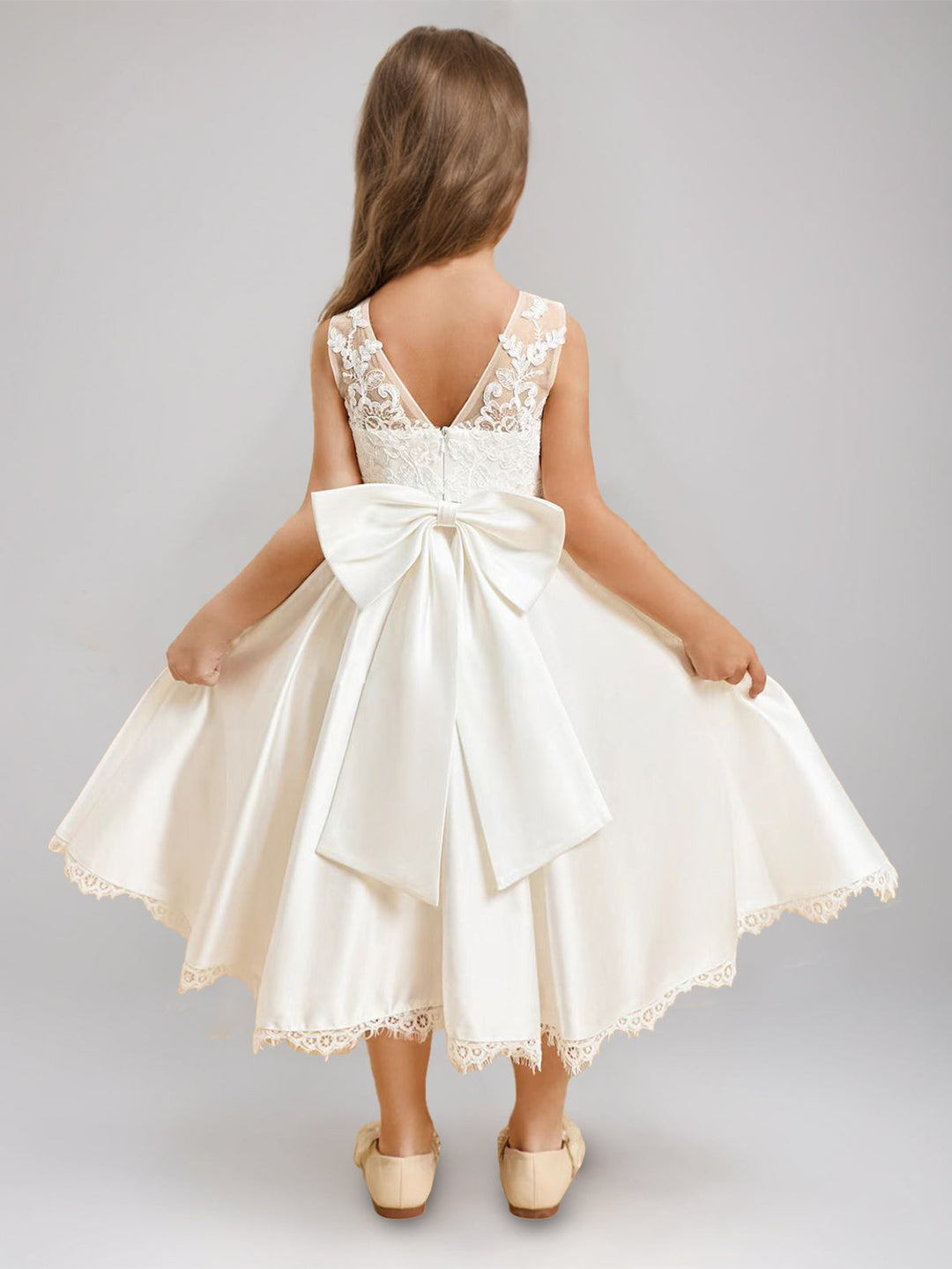 A-Line/Princess Scoop Sleeveless Tea-Length Pleated Flower Girl Dresses with Lace Appliques & Bow