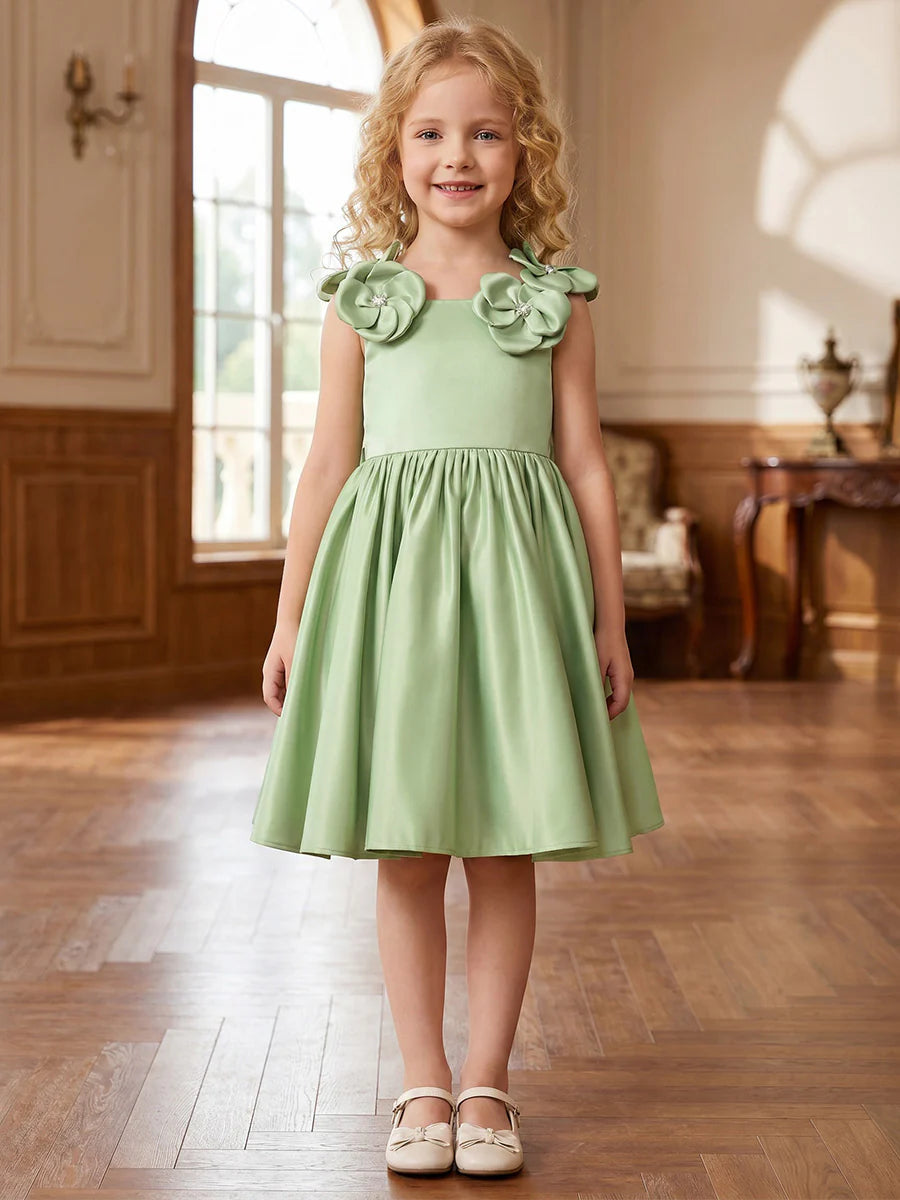 A-Line/Princess Scoop Sleeveless Knee-Length Flower Girl Dresses Satin with Bowknot&3D Flowers