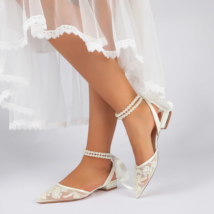 Women's Wedding Shoes Closed Toe Flat Heel High-End Buckle Bridal Shoes Beading with Pearl