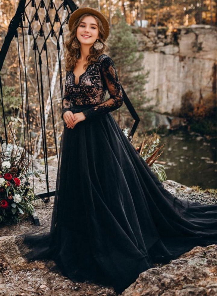 A-line/Princess Sexy V-Neck Long Sleeves Black Wedding Dresses with Lace