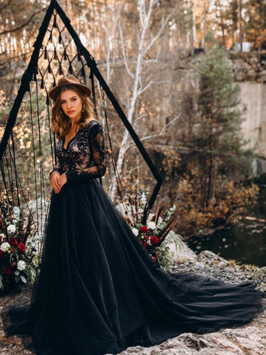 A-line/Princess Sexy V-Neck Long Sleeves Black Wedding Dresses with Lace