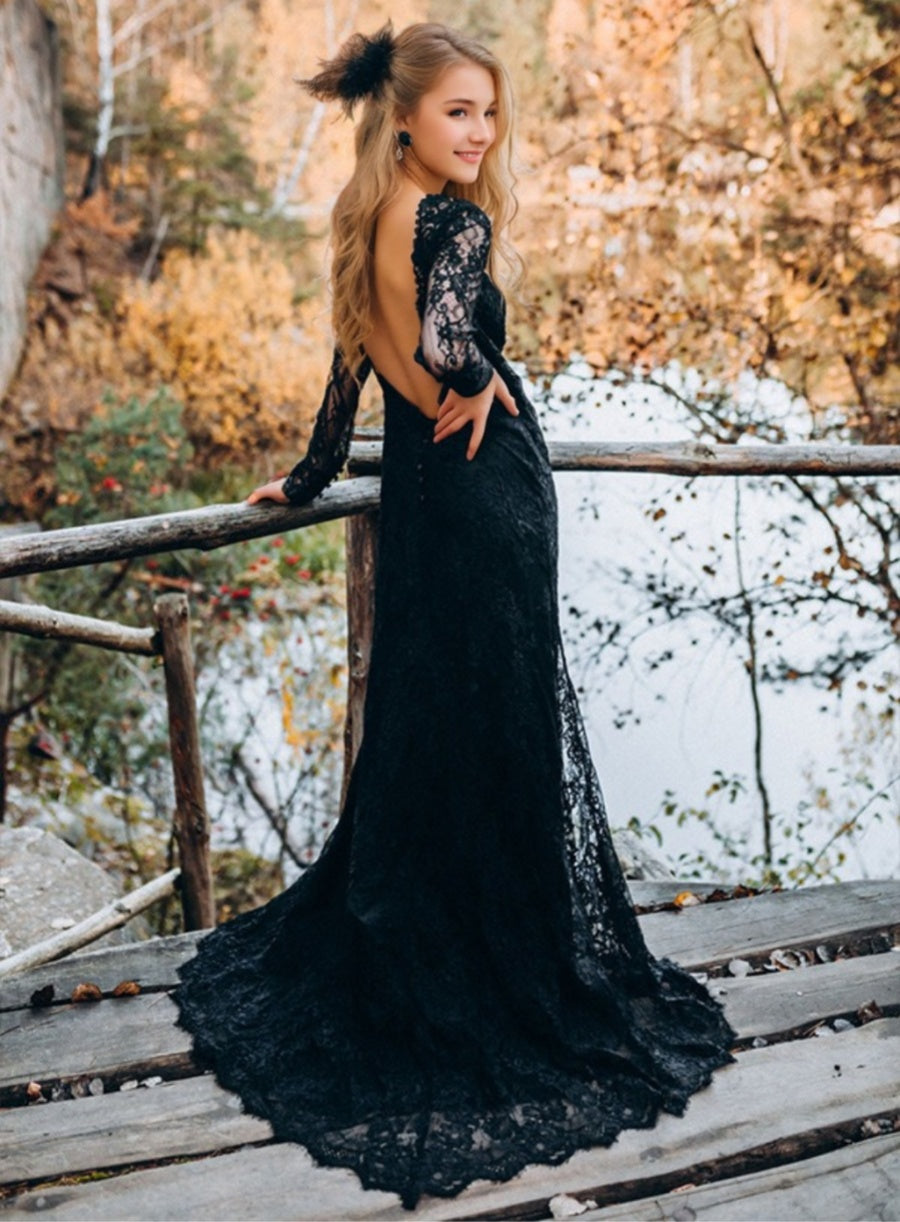 Sheath/Column Sexy Jewel Neck Long Sleeves Backless Sweep Train Black Wedding Dresses with Side Slit