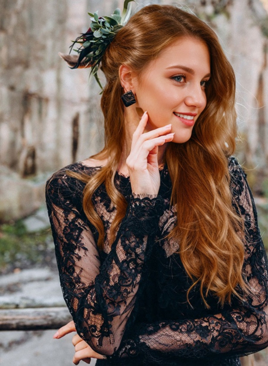 Sheath/Column Sexy Jewel Neck Long Sleeves Backless Sweep Train Black Wedding Dresses with Side Slit