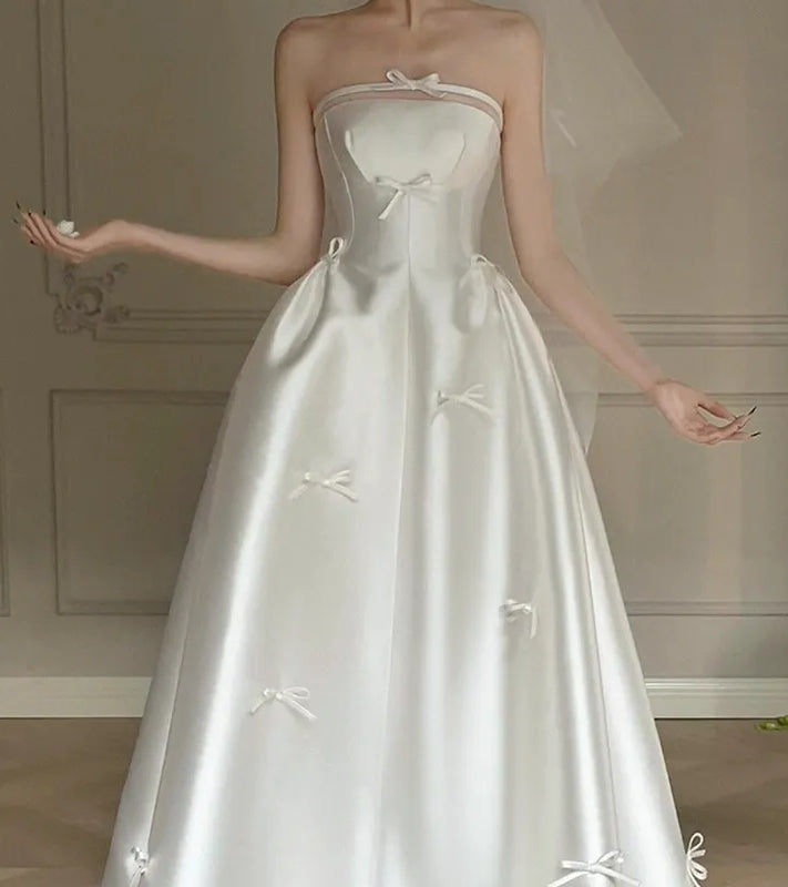 Ball Gown Off-the-shoulder Sleeveless Floor-Length Wedding Dresses with Tulle & Bows