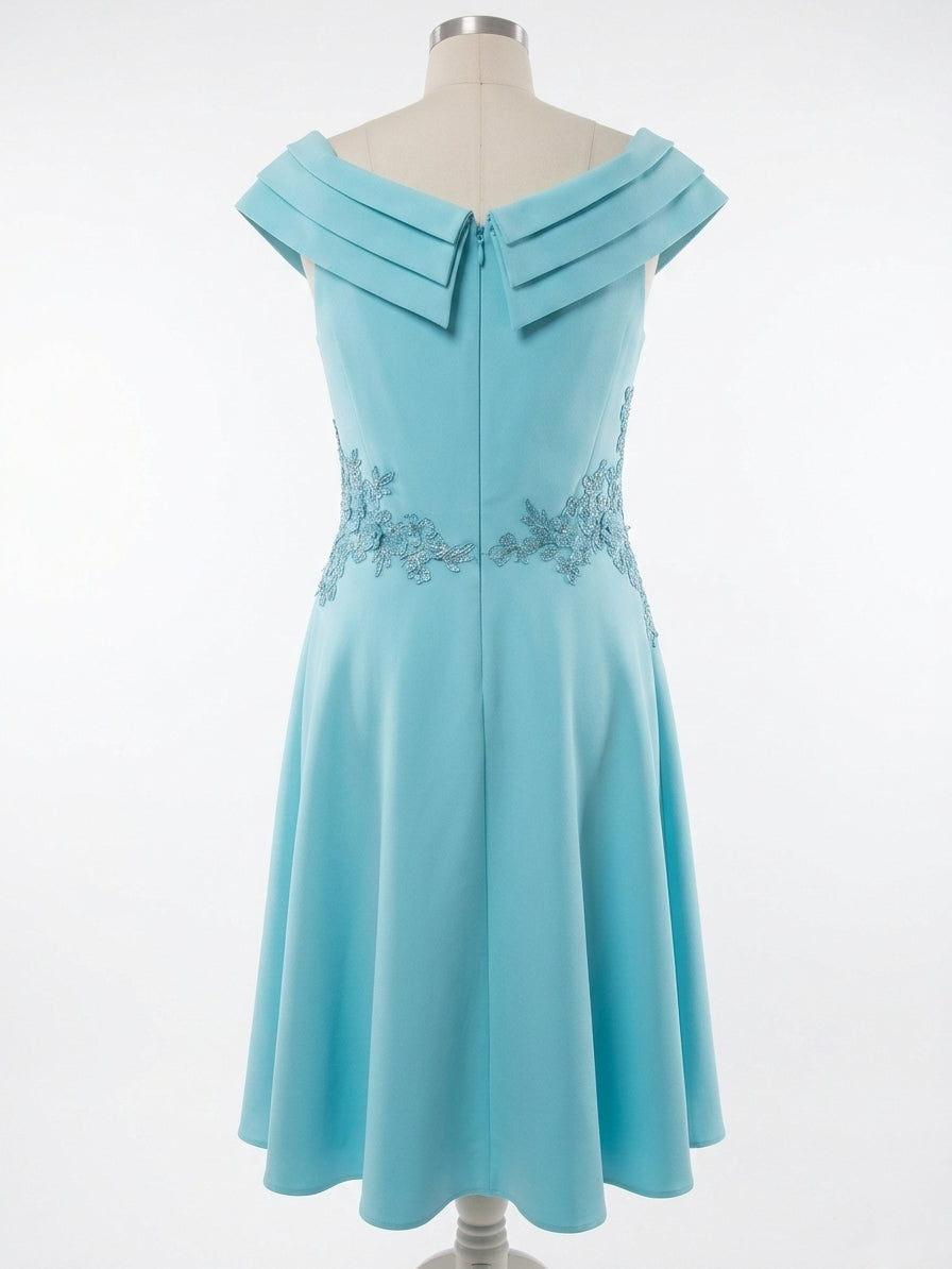 A-Line/Princess V-Neck Tea-Length Mother of the Bride Dresses with Lace Appliques
