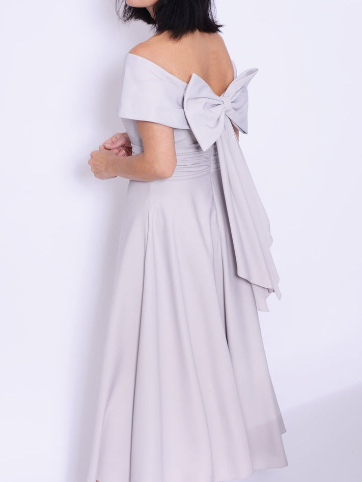 A-Line/Princess Off-the-Shoulder Sleeveless Tea-Length Mother of the Bride Dresses with Bowknot