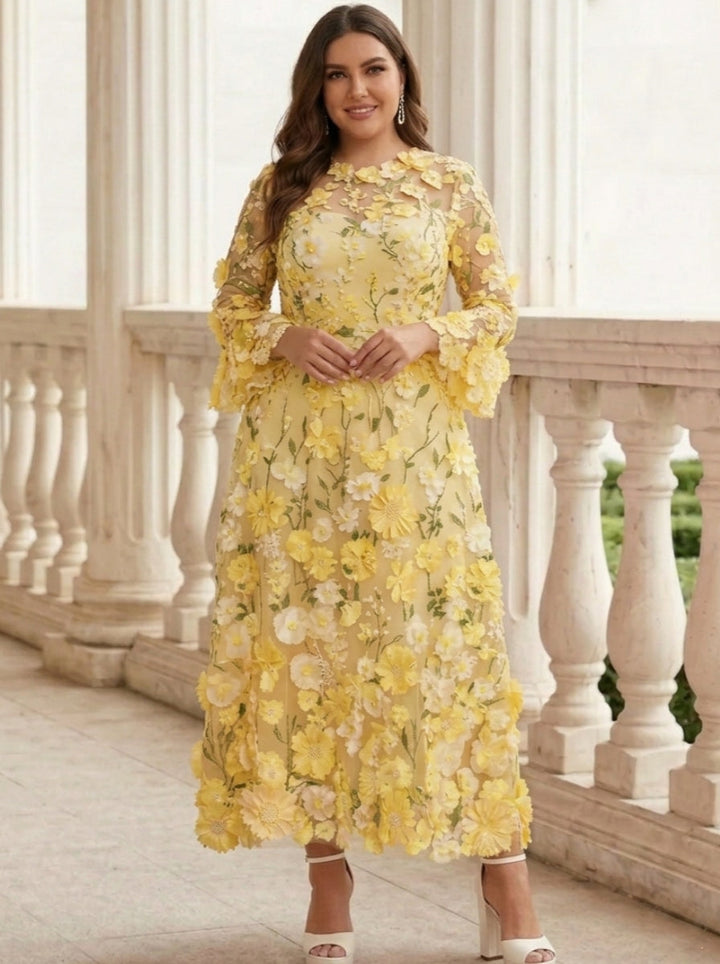 A-Line/Princess Scoop Lace Appliques Plus Size Mother of the Bride Dresses Floral Long Sleeves Tea-Length