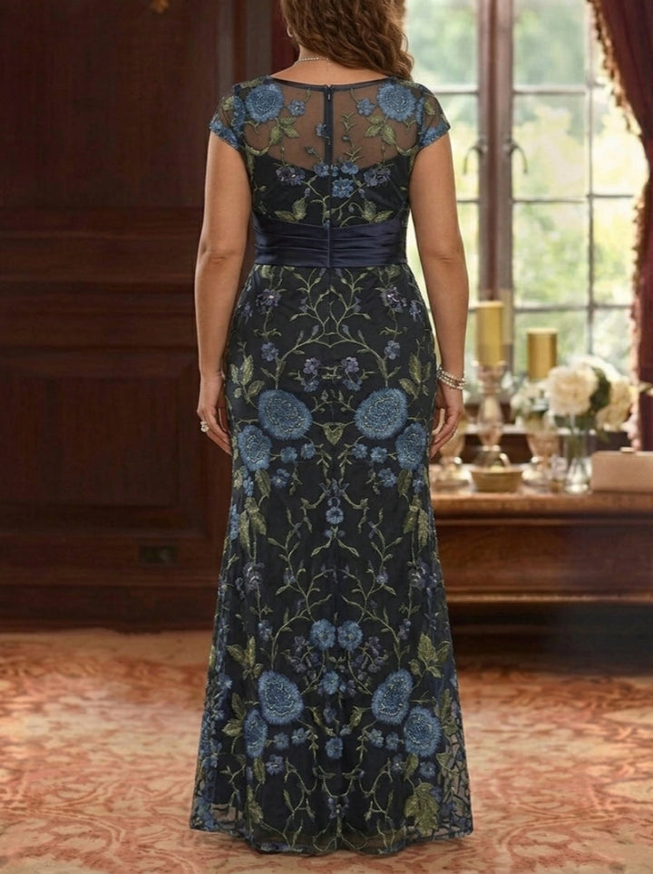 Trumpet/Mermaid Scoop Lace Floral Plus Size Mother of the Bride Dresses with Sash Short Sleeves Floor-Length