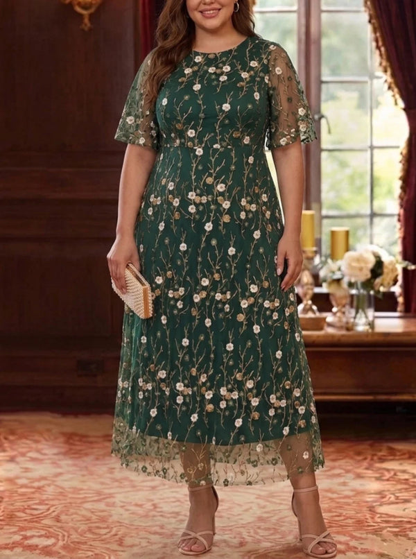 A-Line/Princess Scoop Lace Embroidery Plus Size Mother of the Bride Dresses Floral Ankle-Length Short Sleeves