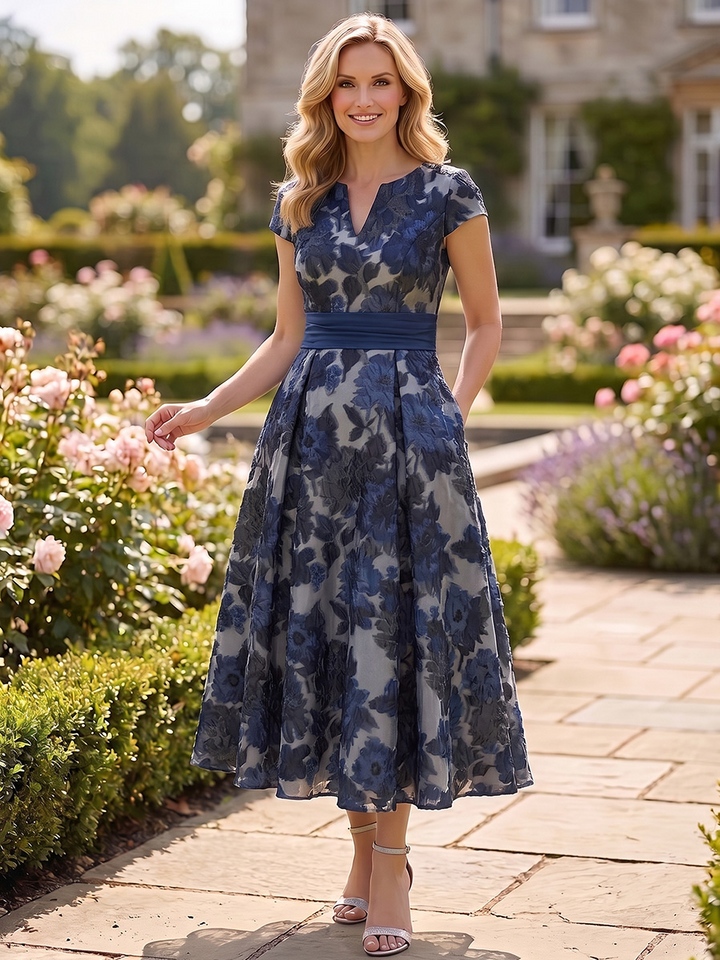 A-Line/Princess V-Neck Floral Chiffon Mother of the Bride Dresses Tea-Length Short Sleeves