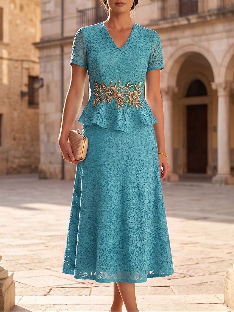 A-Line/Princess V-Neck Lace Mother of the Bride Dresses Short Sleeves Floral Tea-Length