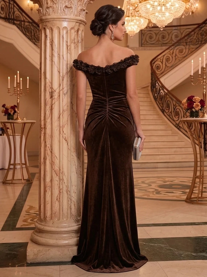 Trumpet/Mermaid Off-the-Shoulder Velvet Mother of the Bride Dresses with 3D Flowers Split Side Floor-Length Sleeveless
