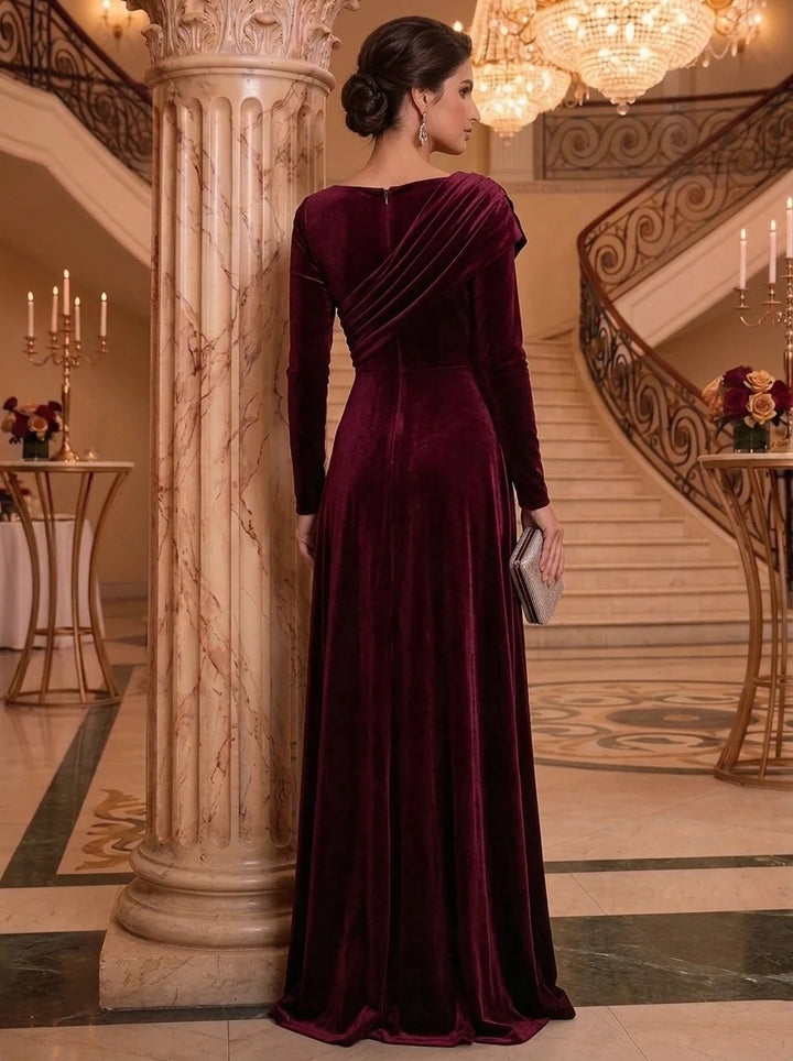A-Line/Princess Cowl Neck Velvet Mother of the Bride Dresses Pleated Floor-Length Long Sleeves