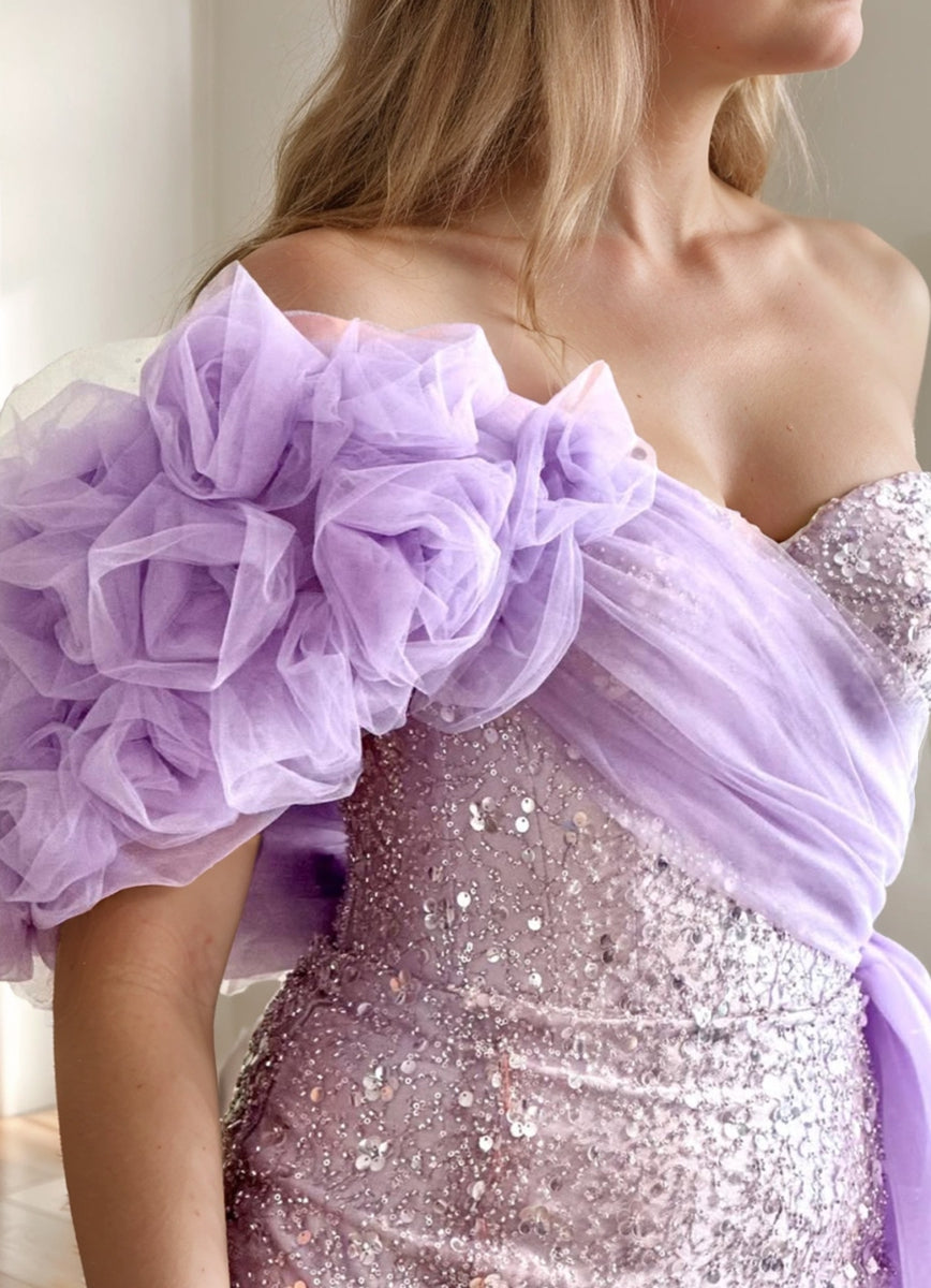 Sheath/Column One-Shoulder Sleeveless Luxurious Prom Dresses with Flower & Watteau Train