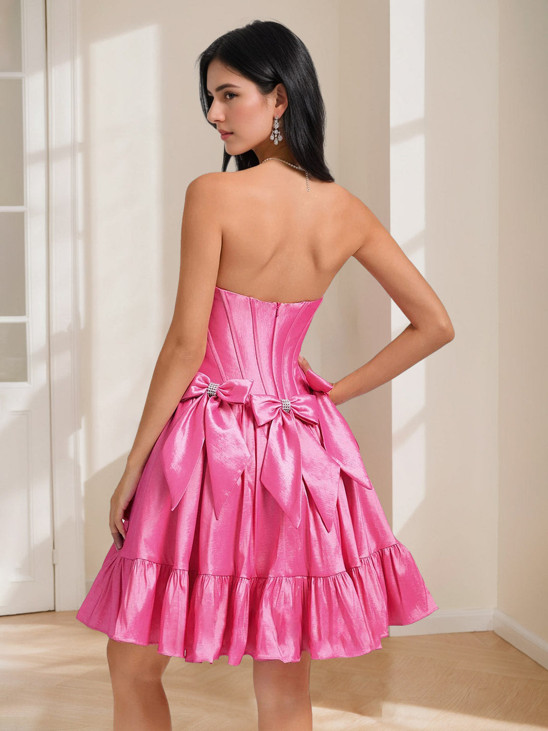 A-Line/Princess Sweetheart Sleeveless Pleated Short/Mini Homecoming Dresses with Bows & Rhinestones