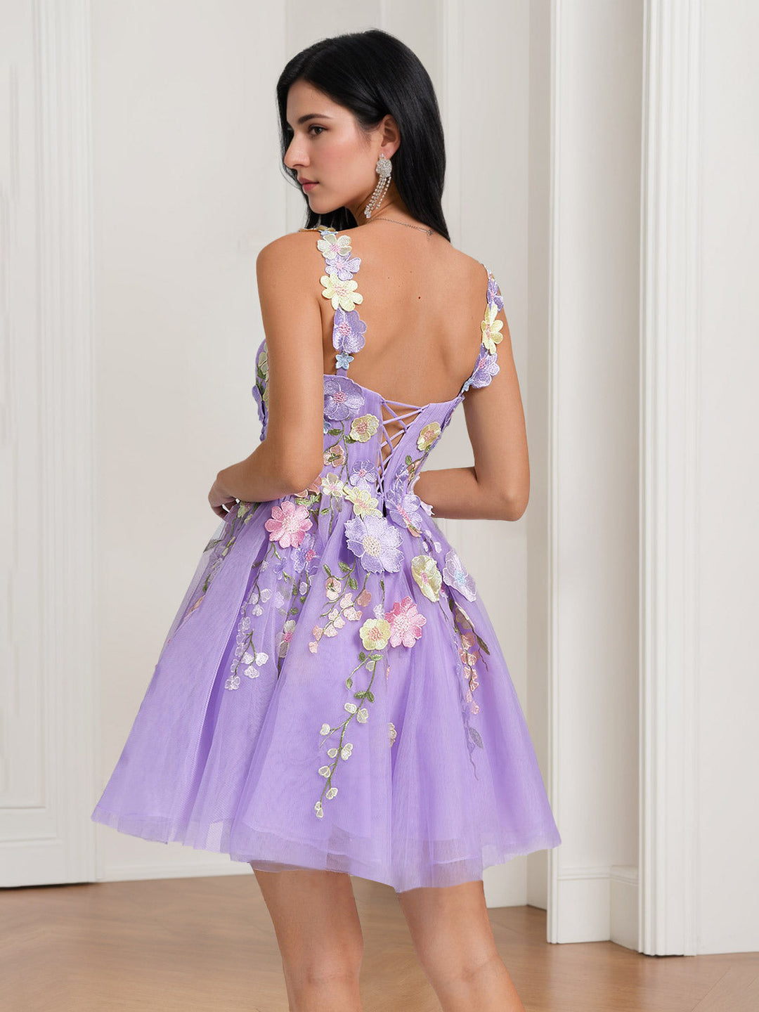 A-Line/Princess Sweetheart Sleeveless Pleated Short/Mini Homecoming Dresses with Floral Appliques & Lace-Up