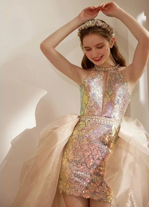 Sheath/Column Sequined Halter Sleeveless Mini/Short Cocktail Dresses with Detachable Tulle & Pearls