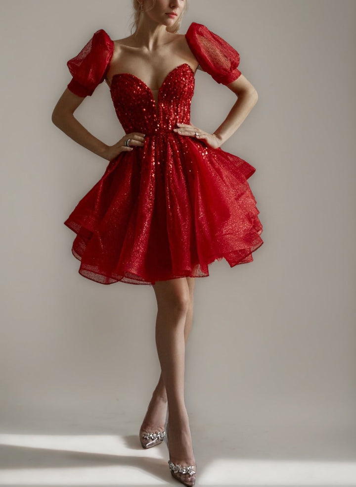 A-Line/Princess Sweetheart Short Sleeves Short/Mini Pleated Homecoming Dresses with Sequins & Ruffles