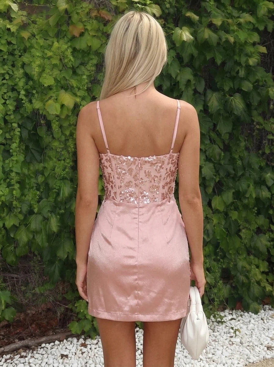 Sheath/Column Spaghetti Straps Silk Satin Homecoming Dresses Sleeveless Short/Mini Sequins