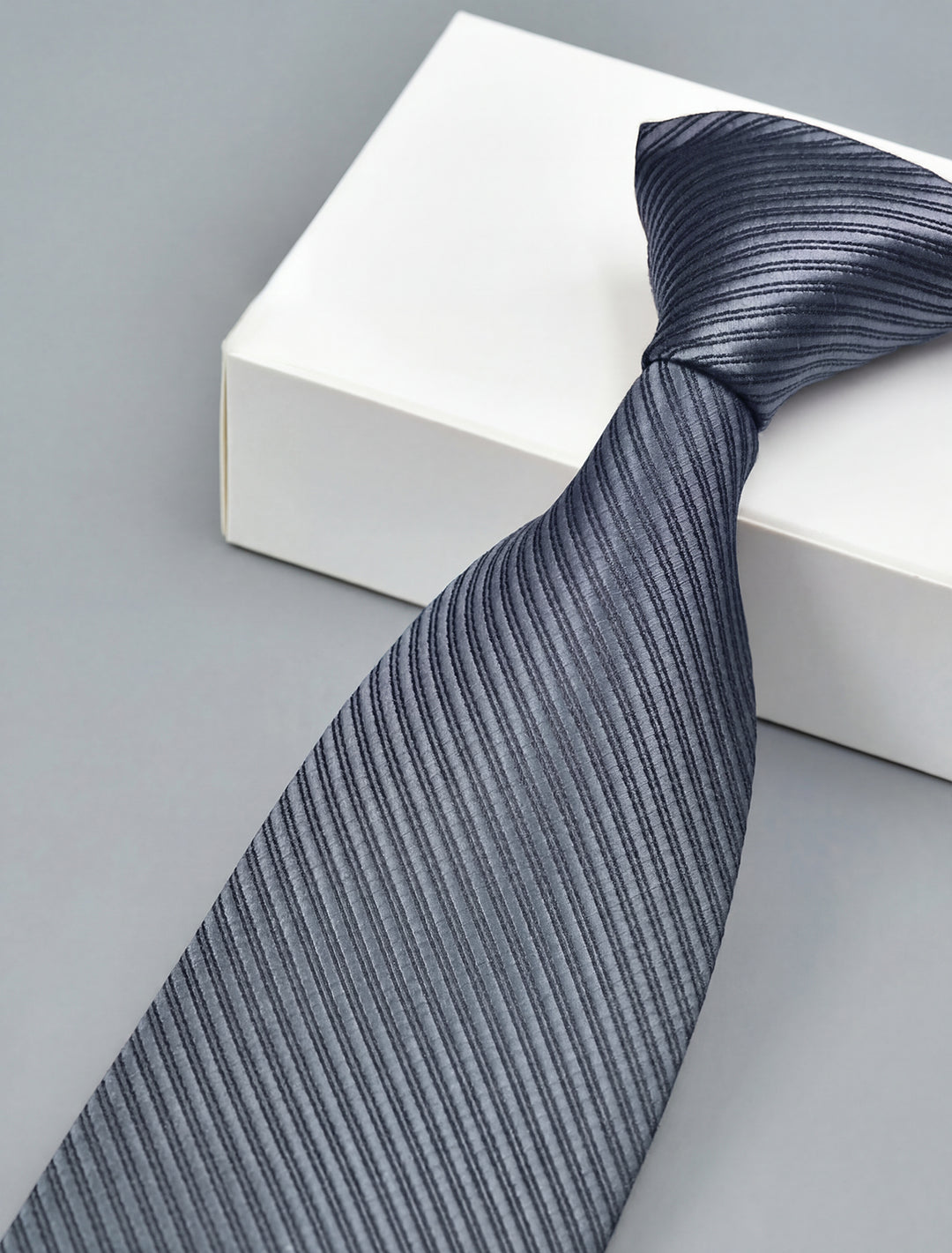 Men's Solid coloured Classic Tie