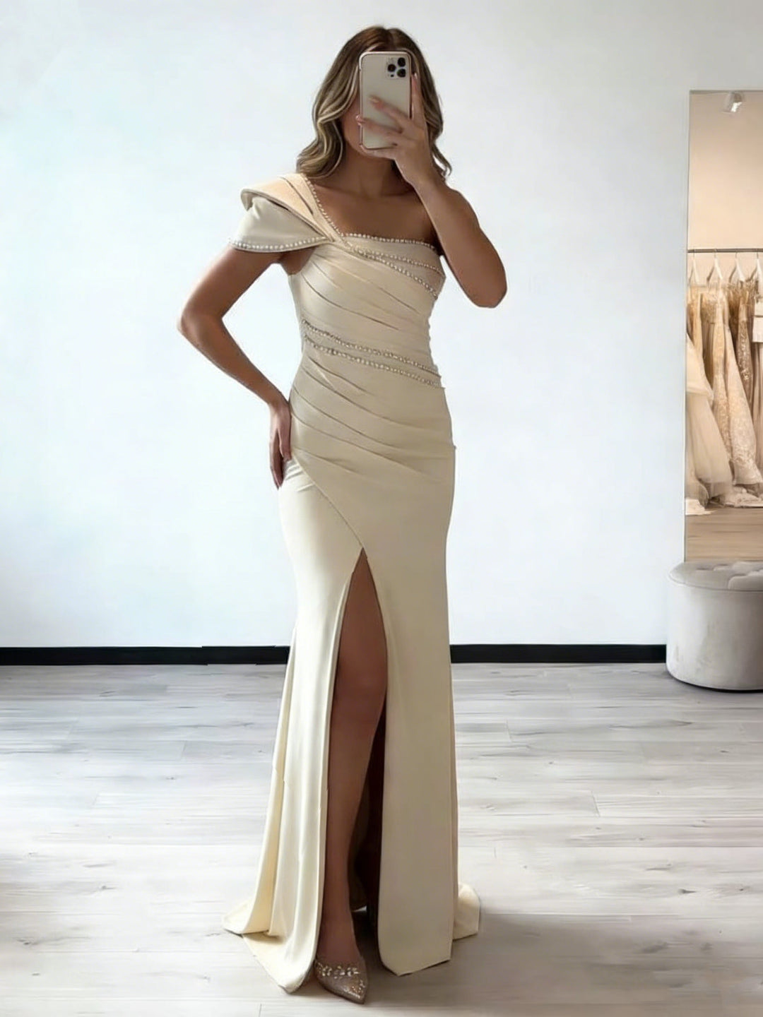 Trumpet/Mermaid One-Shoulder Stretch Satin Evening Dresses with Split Side Floor-Length Sleeveless Sequins Party Dresses