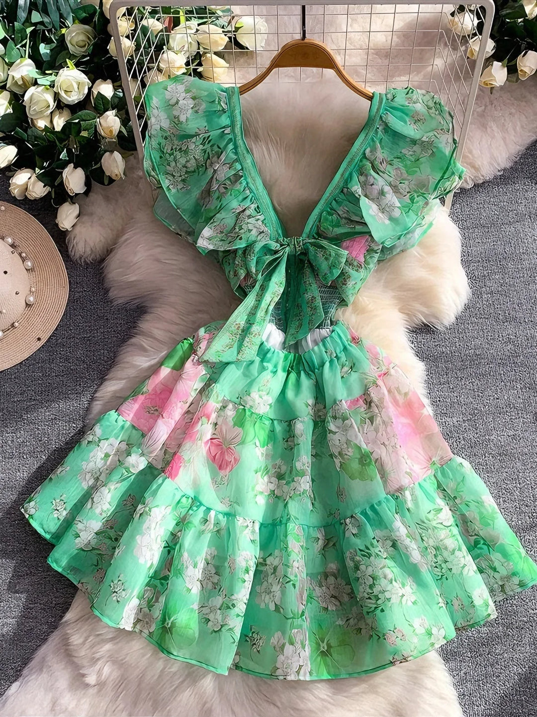 A-Line/Princess V-Neck Floral Wedding Guest Dresses Short/Mini Sleeveless Ruffles
