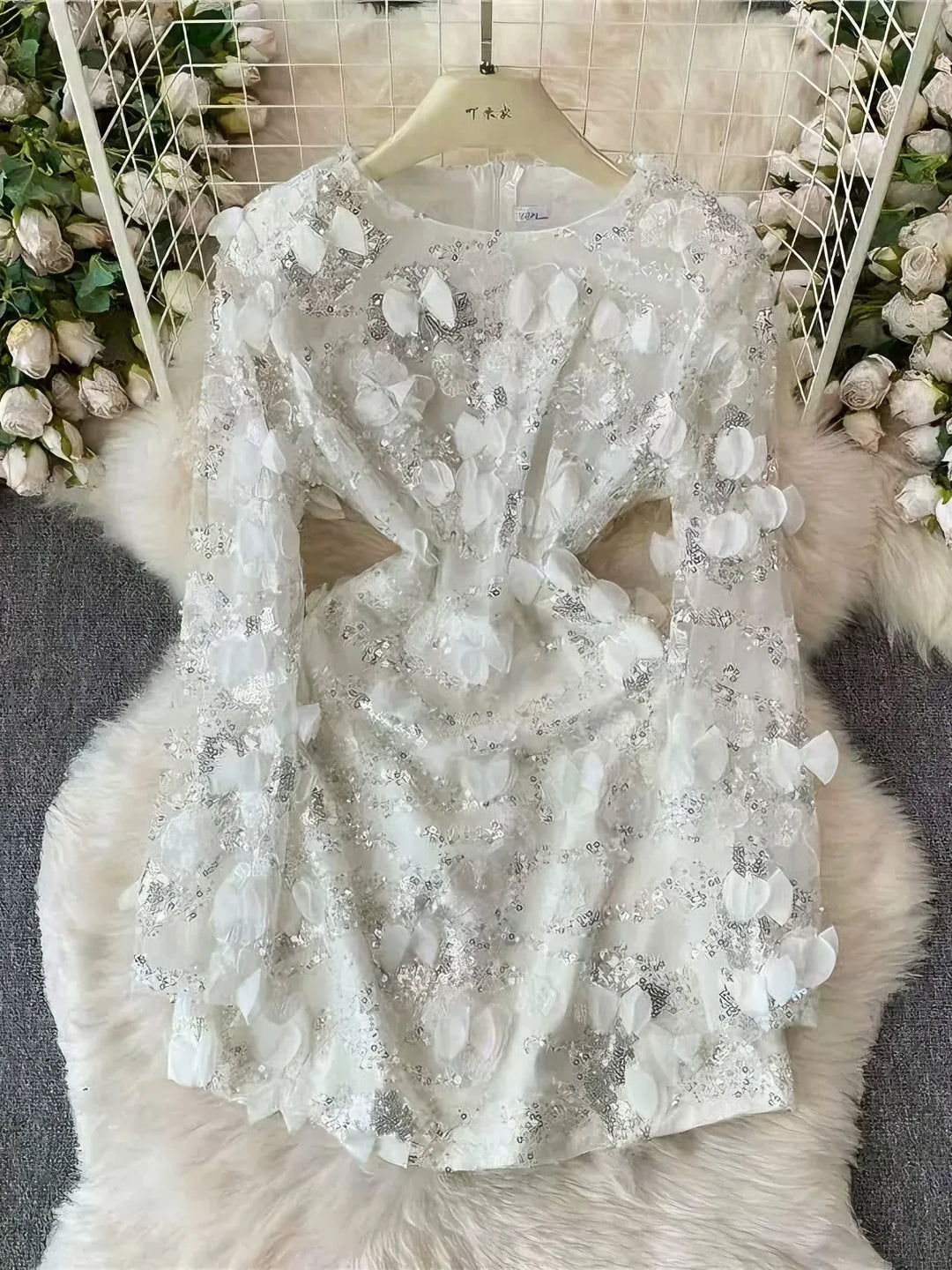 A-Line/Princess Scoop Floral Lace Wedding Guest Dresses Short/Mini Long Sleeves Sequins