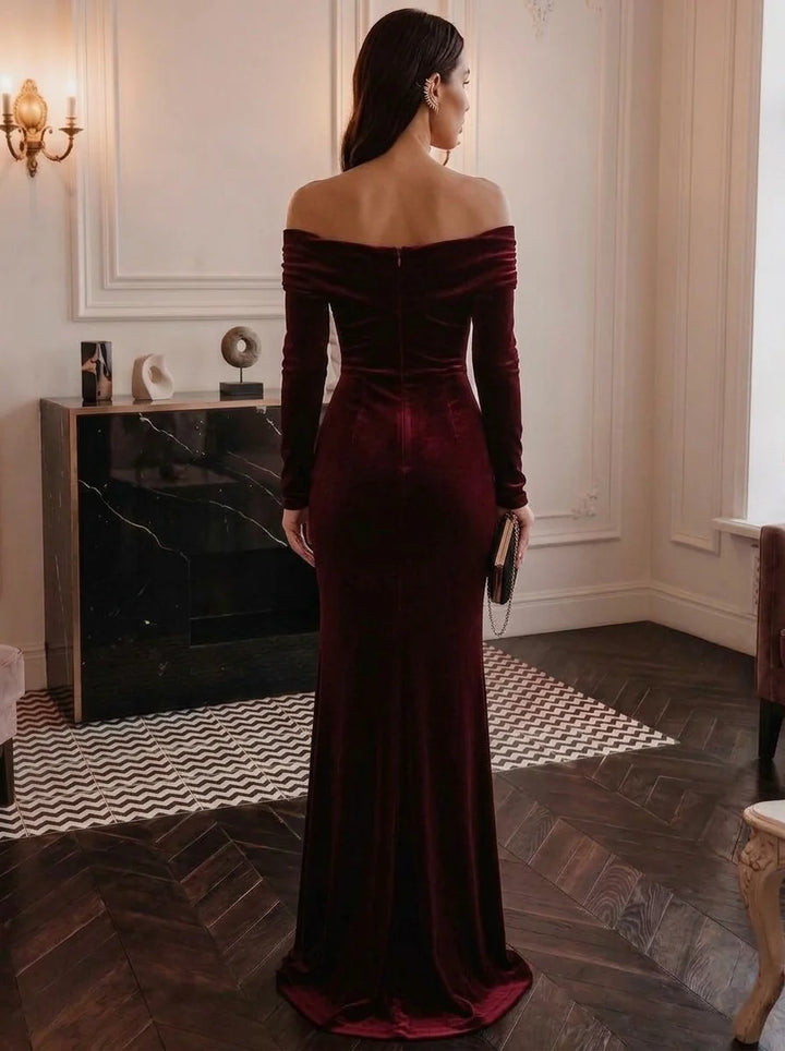 Trumpet/Mermaid Off-the-Shoulder Velvet Evening Dresses with Split Side Floor-Length Long Sleeves Formal Dresses