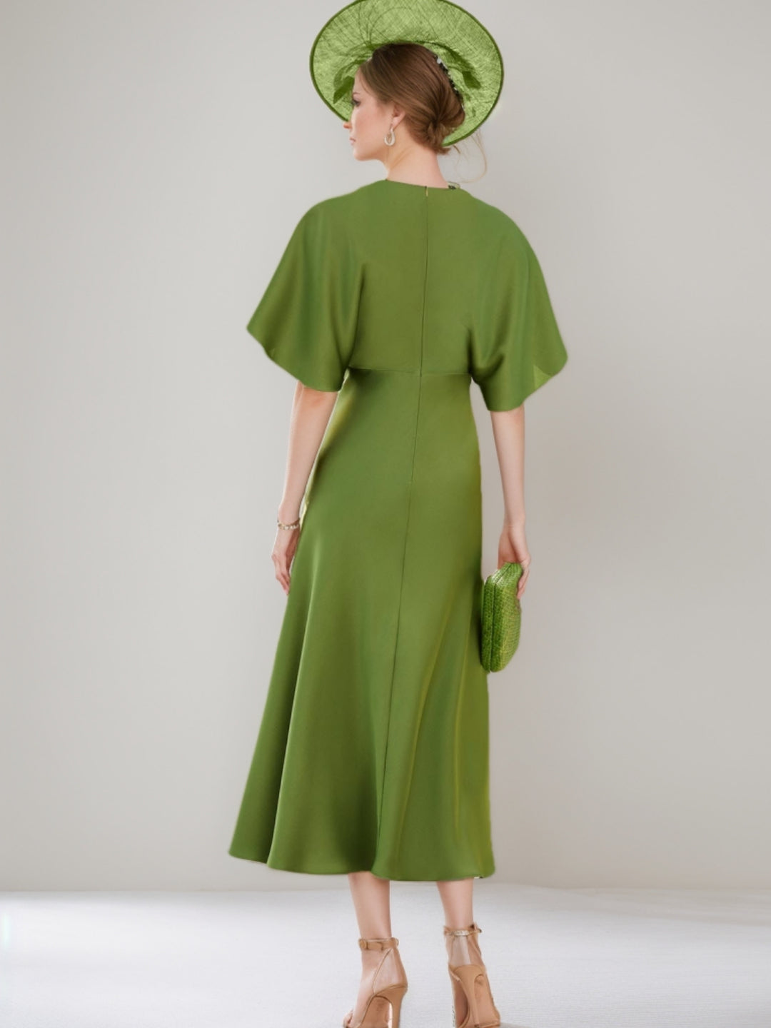 A-Line/Princess Round Neck Tea-Length Cape Sleeves Mother of the Bride Dresses with Floral