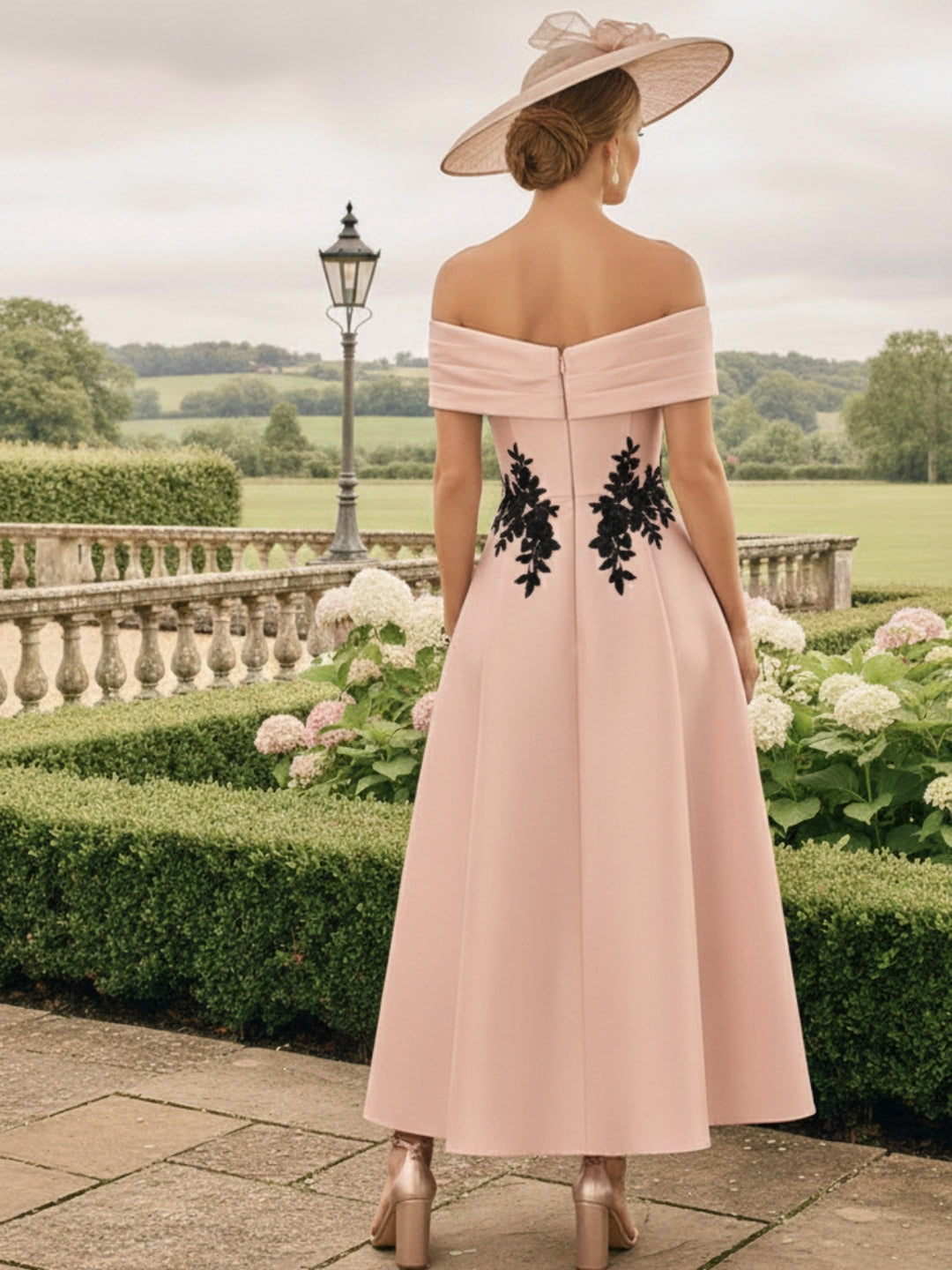 A-Line/Princess Off-the-Shoulder Sleeveless Mother of the Bride Dresses with Embroidery