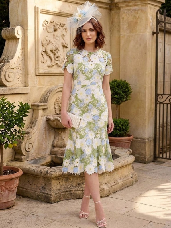 A-Line/Princess Scoop Lace Mother of the Bride Dresses Short Sleeves Floral Tea-Length