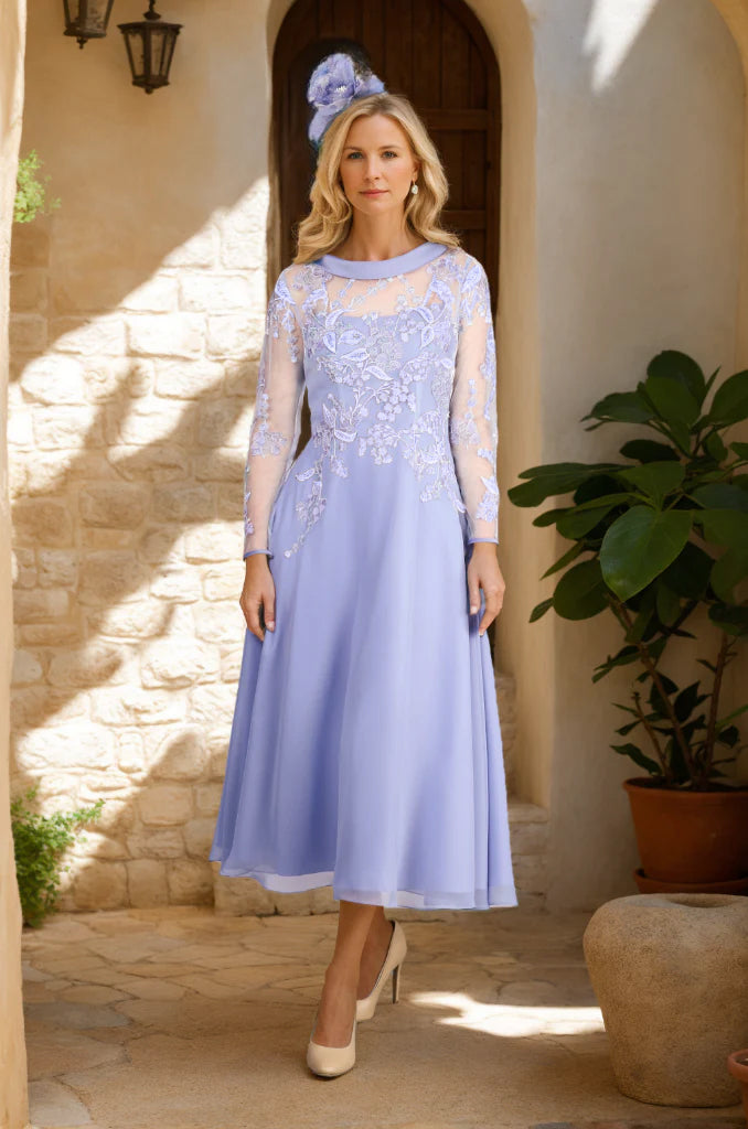 A Line/Princess Lace Long Sleeves Tea-Length Mother of the Bride Dresses With Appliques