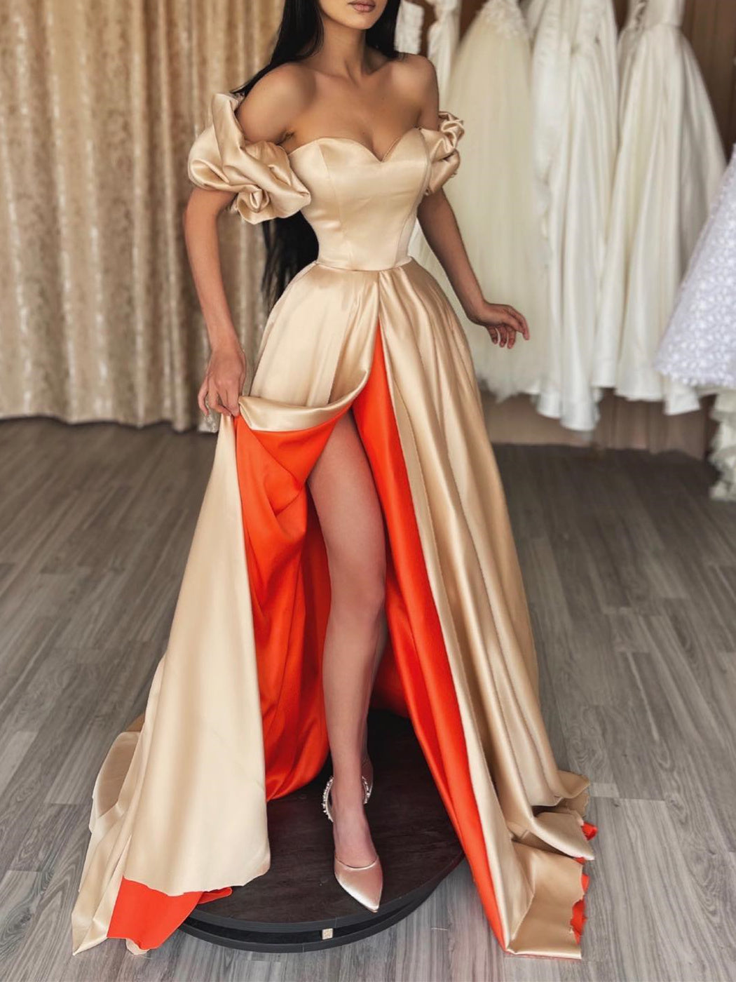 A-Line/Princess Off-the-Shoulder Floor-length Prom Dresses